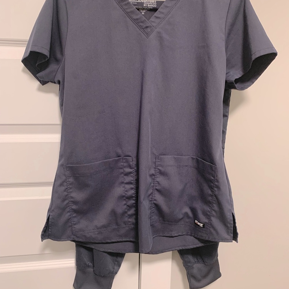 Grey’s Anatomy Jogger Scrub Set